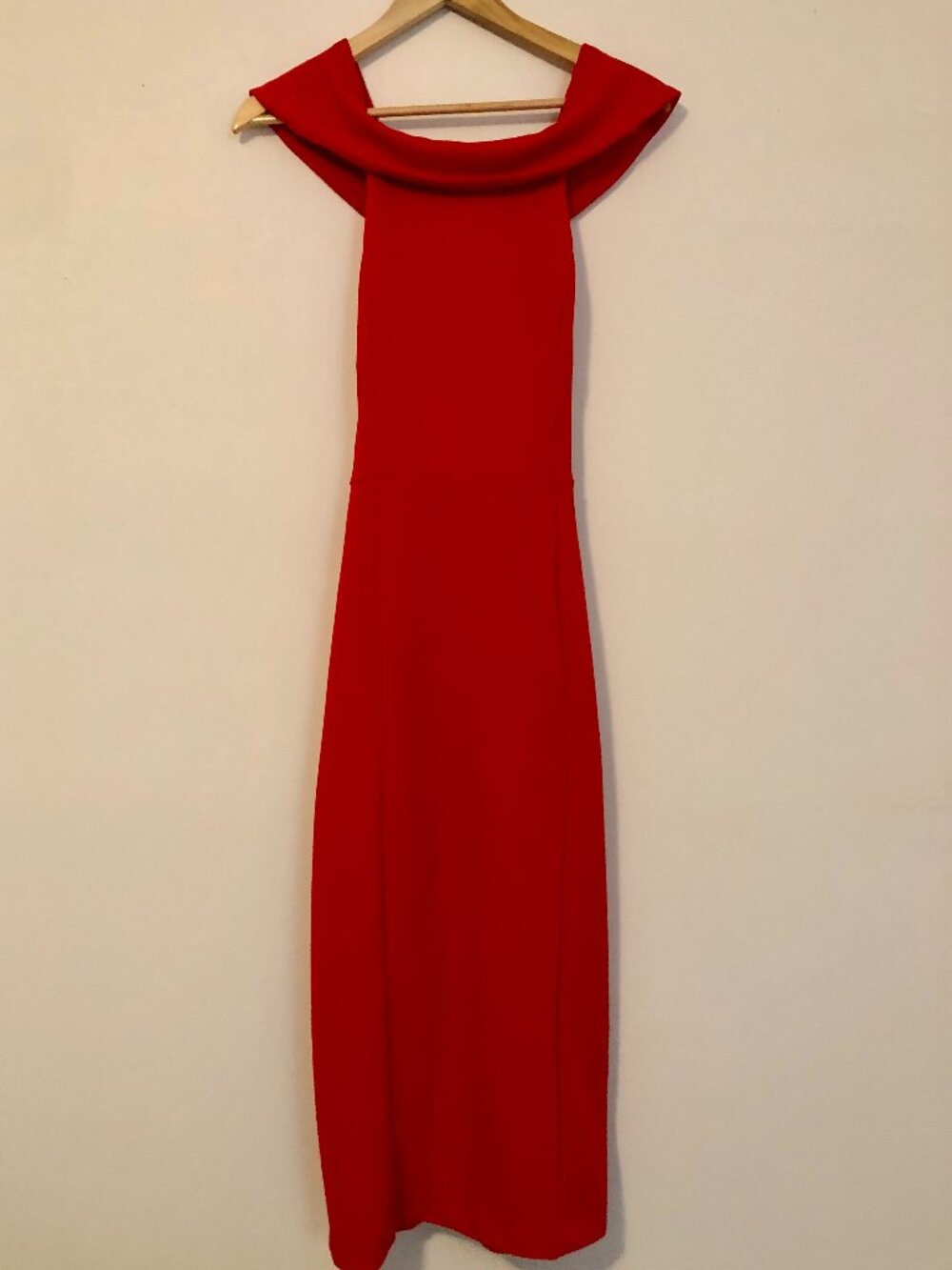 Suzanne Betro Red Off-The-Shoulder Midi Dress Size Medium 10-12 (NWOT)